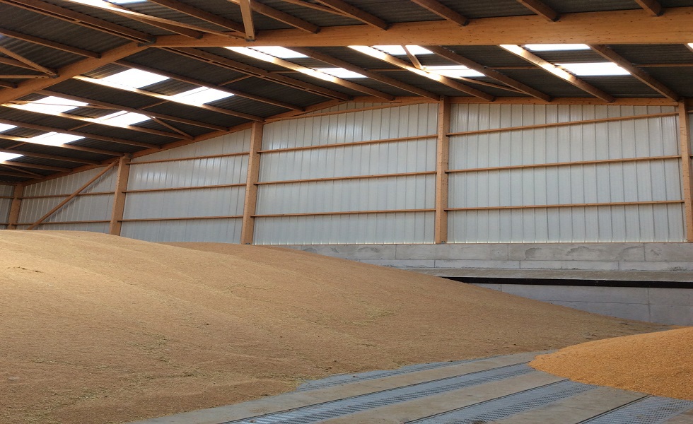 ¿Cómo regular la humedad en las naves ganaderas?