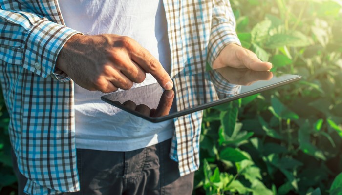 La agricultura y la ganadería inteligente: tecnología para la eficiencia de tu granja